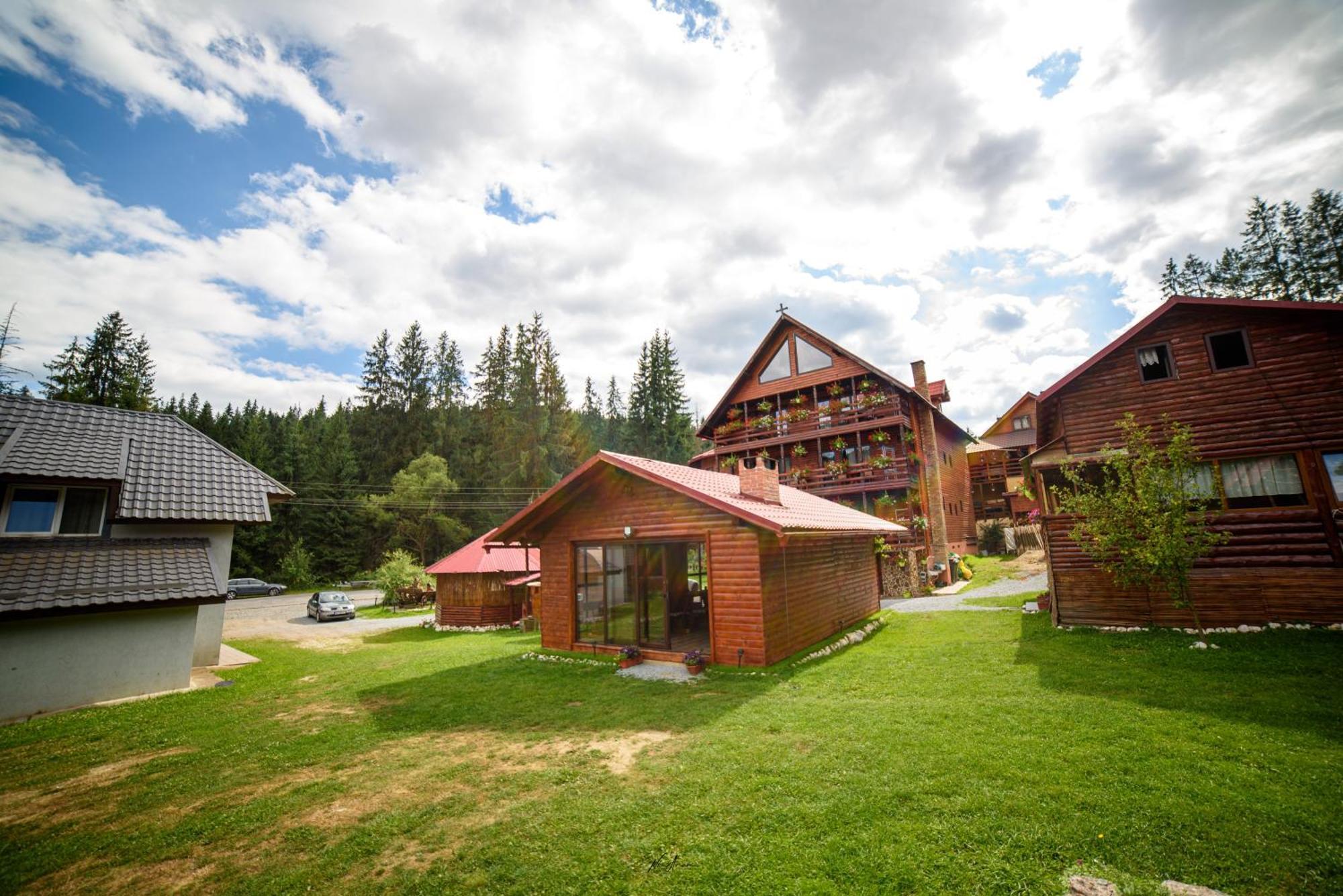 Hotel Casa Binu Arieşeni Exteriér fotografie